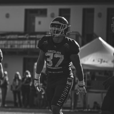 🇩🇪Class of 2026 20yrs 6‘2“ 235lbs LB/ DE Ig: @nick.sonnemann