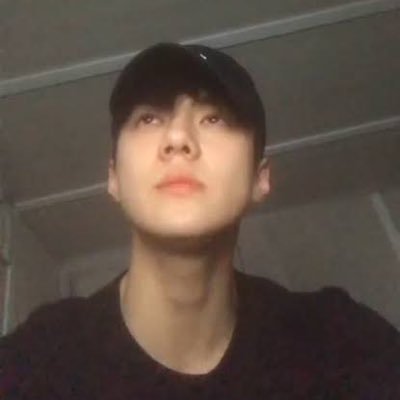 EXO L • OT9 • EXO SC biased (also a STAY @hwangjeenee)