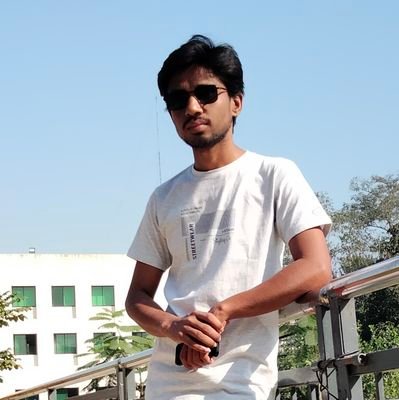 দুনিয়া বদলানোর চিন্তা বাদ দিসি
নিজেকে নিয়েই ব্যাস্ত আছি 🤔🤔