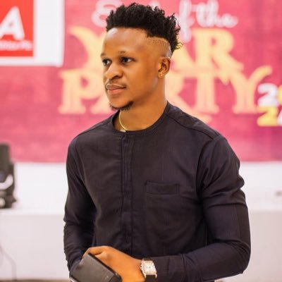 SMADElenscultur's profile picture. ✨ Life's a solo journey 😎 cheers to life 🥂take nothing but pictures on your ride to life. PORTRAIT & WEDDING PHOTOGRAPHER 💖SMADE📷 ✨