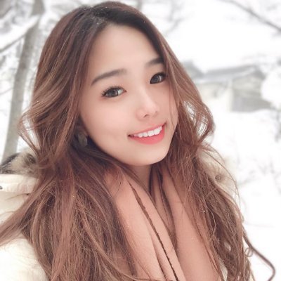 I like traveling, watching movies, eating and investing.