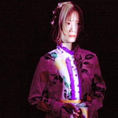 milightのMISAKI🐶です。唯一無二の声を持つ希望と未来をうたうひと。典型的なENFPです☘️笑このバンドで飛躍します!あなたに出会えますように。バンド→@srd_milight DM基本返せません×ファンコミュニティできました🎉メンバーさん募集中です◎