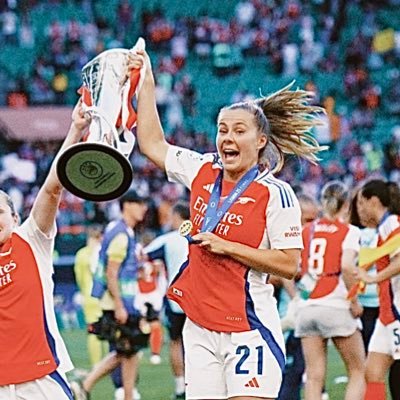 ARSENAL WOMEN CHAMPIONS OF EUROPE ONCE AGAIN YIPPEEEEE