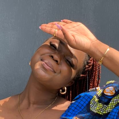 nimi_onaks's profile picture. i almost always talk about Taylor Swift • writer • comms expert • shawarma enthusiast • brewing comms magic • views mine 🌈