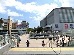 実子誘拐被害の認知・撲滅を目的
市と癒着するDV捏造弁護士 家庭裁判所は違法判決
→証拠捏造・子の虐待隠蔽・詐欺手法
<枠組み>
■DV専門左翼弁護士(女性支援&公金悪用・DV捏造)
■こども支援課・左翼団体
(弁護士理事シェルター・こども食堂代表)
→市左翼職員の実子誘拐隠蔽
■法曹三者懇親制度(裁判官×弁護士癒着)