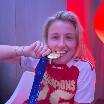 certified s*nderland and chelsh*t hater | I miss my goat 🥲💔 | Mearps and Viv 💗| CHAMPIONS OF EUROPE 🏆