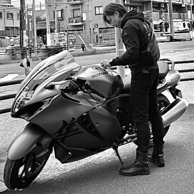 バイク好き、車好き😊 バイク XSR900 、隼😎 車、MB S205 車歴 バイク今で26台目、車今で18台目