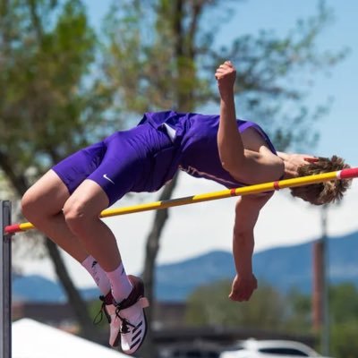 Track and Field🏟️ (Class 2025) (4.2 GPA) 6 figure entrepreneur/business owner (HJ 6’7)(LJ 22’1) (DT 134’1) NCAA #2406327304