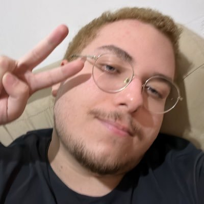 24 | arq & urb UFES | insta: @vitor_boldrini | bsky: @vvvorvvtorvitor.bsky.social | alt 🔞: @vvv14D0 | NGL: https://t.co/vcQoQ3HYjl | SCBI: W7NMKW