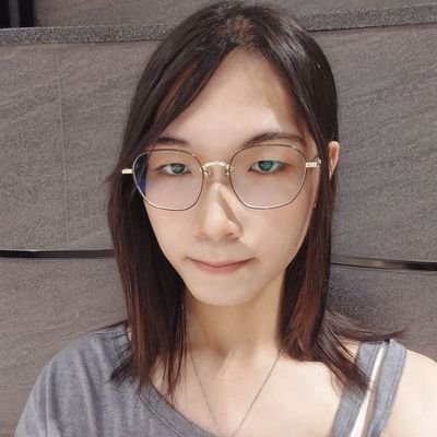 Sno4JQDfAeTL1KP's profile picture. 尼好我是個男娘
拍點擦邊照紀錄一下自己的身體（？