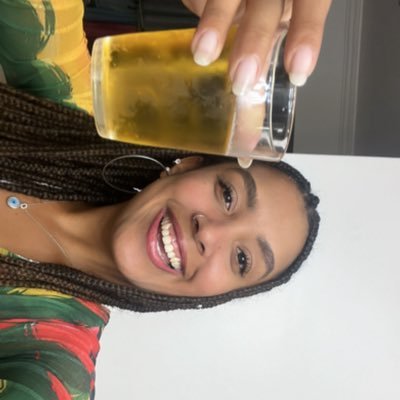 sósia da sheron menezzes e filha de angela davis e irmã de beyonce