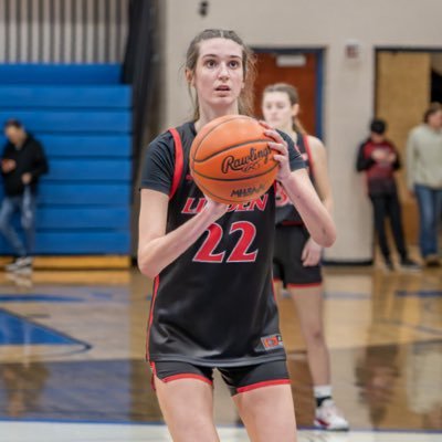 Linden Highschool/2027/6'3/Michigan Mystics S40/Instagram: ryenn.becher21