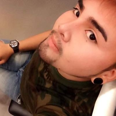 NiymHn8599's profile picture. ติดไฟแดงก็แค่จอด💋ติดใจเธอตลอดจะจอดตรงไหน❤️