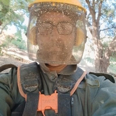 estoupagua's profile picture. kiffe les pieds et aussi les trans mais à la base je suis hetero.