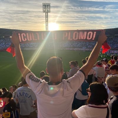 villoria_turcia's profile picture. waterpartys VS singermornings