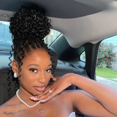 SAINTEREA's profile picture. joli fenm*✧ ∞♡･ﾟ