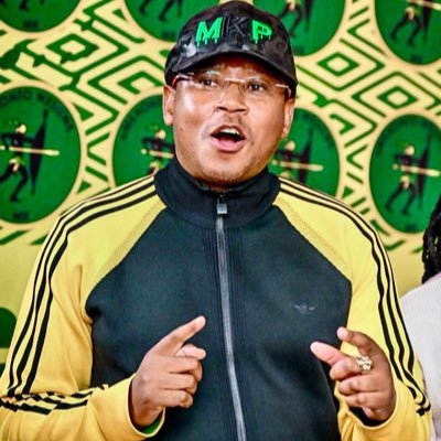 MphoMorolane's profile picture. Upright activist. Inaugural President EFFsc. Pioneer for Workers justice. Repost is not endorsement. General Secretary of NASA-Workers. Organizer Tshwane MK.