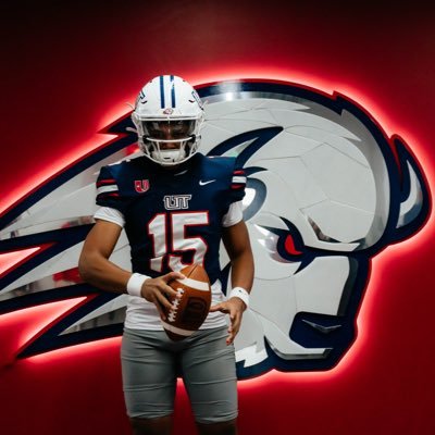 LB @ Utah Tech football | 6’3 215 | Contact: Daylenlove331@gmail.com||909-991-1355
