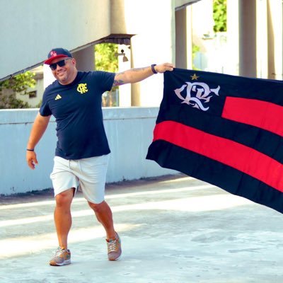 Atleta e Prof. de BJJ Faixa preta desde 2008. Flamengo até morrer eu sou!