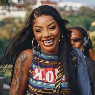 Perfil dedicado à maior cantora negra da América Latina