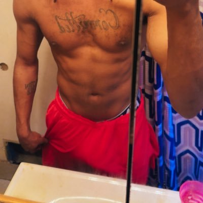 I'm me come meet me for yourself 😈 CONTENT CREATOR 💰 LEMME TALK YOU THROUGH THAT NUT