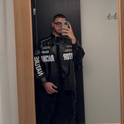 itscarlosivan's profile picture. Un fan más que sabe las verdaderas exclusivas y te ayudo a conseguir taquillasss 🇵🇷🙇🏻‍♂️ ya sabes lo demás