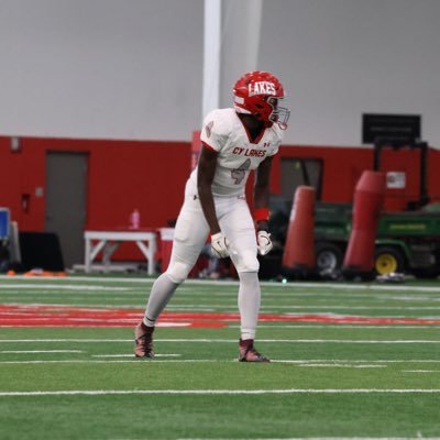 co28|student athlete| 5”11~ 175| db/wr | 40-4.68 |ig-griff1kk| daviong669@gmail.com @Cylakes_FB