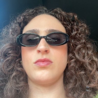 LivBreton's profile picture. #Livlyfe