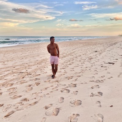 Juanlorran_'s profile picture. 