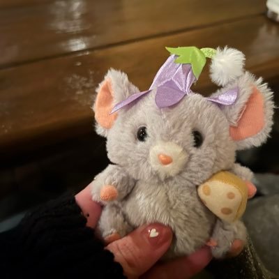 kiinako34's profile picture. ヤーレンズ、サンドウィッチマン、中川家などなど。無言フォロー失礼します🙇‍♀️