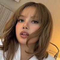 $ (@luv_iuna) 's Twitter Profile