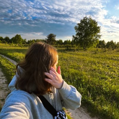 different day, same mental illness 🩷 intj 🩷 феминистка 🩷 ЖОЖО, Клинок, геншин, дорамы ☮️ если что: @dedlentochka.bsky.social