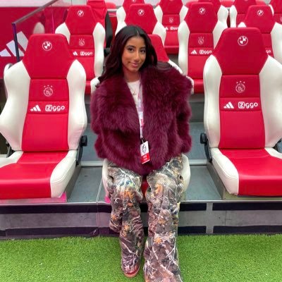 Former 13th Youth Mayor of Oldham 💐CSW68/69 UN Women UK Delegate. UK Member of European Youth Parliament Oxford University Press Student Panellist 🖊️