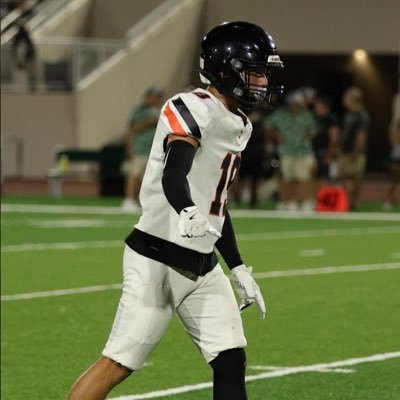 C/O ‘26| Receiver/OLB| 5’11 170| Zephyrhills HS|Gpa: 4.0|bench: 205|powerclean: 245|200: 22.85| samuelpowellzhs15@gmail.com|. #706-894-8005