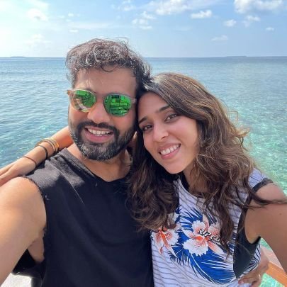 If u don't like ROHIT then I suggest u to take a car nd drive to hell.... 😒