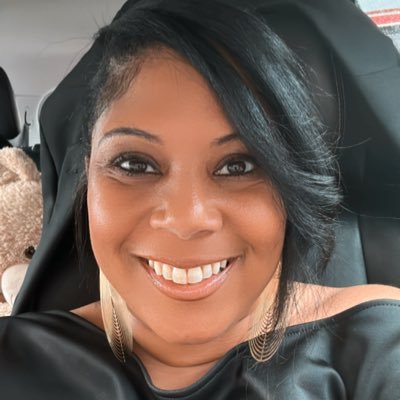 MsBellreads's profile picture. Middle School Teacher-Librarian