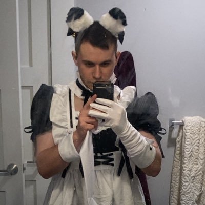 Sun-kissed takes so hot, it’ll melt your popsicle. Apex semi-pro that streams on twitch (https://t.co/nj6cRsxm4Z) #weareapex
