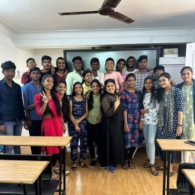 ⚡💯Culture and upbringing matter a lot.
One does not become a good person just by studying..🏵️🏵️💯