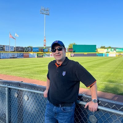 Fan of Dallas Cowboys, LA Lakers, NY Mets. Boxing, MMA, American Karate (Black Belt) Pro-Gun Anti-Communist! NO CYRPTO nor BITCOIN DM's!! 🇺🇸🇺🇸🇺🇸
