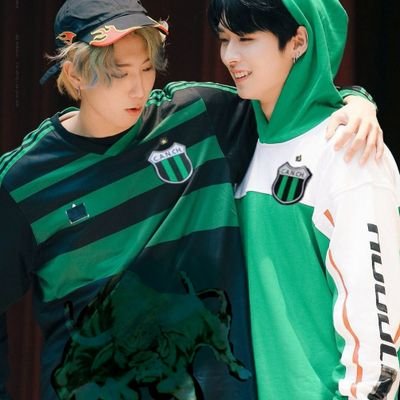 🔞 cuenta para stanear tranqui a skz 🧚🏻♀️ OT8 🌊 stay since 08/24. 🛹Keiju biased. 🎂25. Fanática loca de Shrek,CANCH y psicoanálisis. ig @/perdidas.store