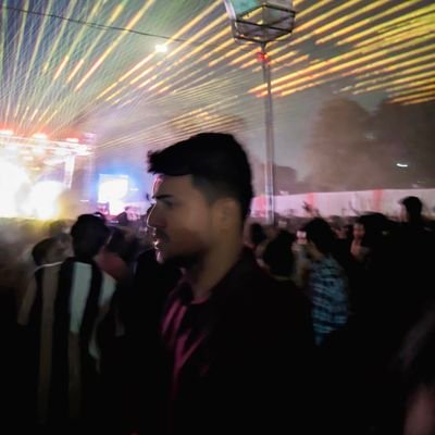 ShivaSoni28's profile picture. Hbtu'26 IT  || DSA enthusiast || Gym || Leetcode || Codeforces || Webseries || Chess || Web dev ❤️ . 1 percent better than yesterday ✨