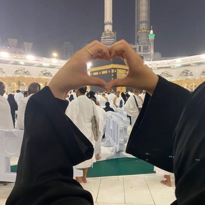 AshmawiSafa's profile picture. Applied Arts👷🏻‍♀️🎨 ... زمالك يا ملك 👑 🔝🇦🇹💕