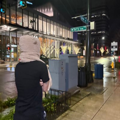 ymdkyng's profile picture. stay away !