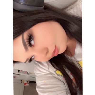 bella__mtz's profile picture. 