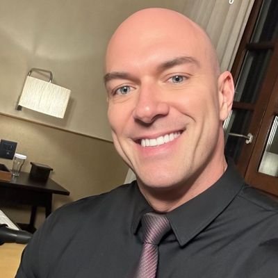 NgwutaO94758's profile picture. Миний бие aрхи тамхи хэрэглэдэггүй, ааш зан сайтай, ажилч хичээнгүй, нуруулаг, царайлаг, гадаадад өндөр боловсрол эзэмшсэн, англи, орос хэлтэй, халамжтай, хоол