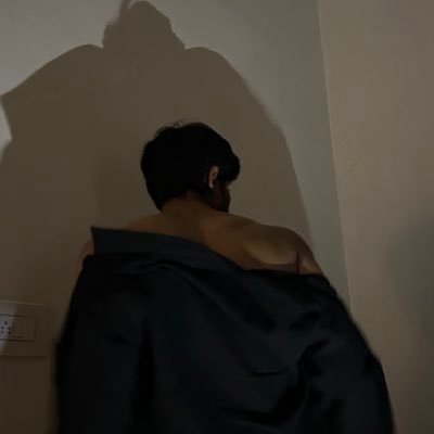 frixzaaa's profile picture. Techworm 🖥 l Cricket ICT | RCB |18 | Baaki Sab moo maya hai🙏🏻