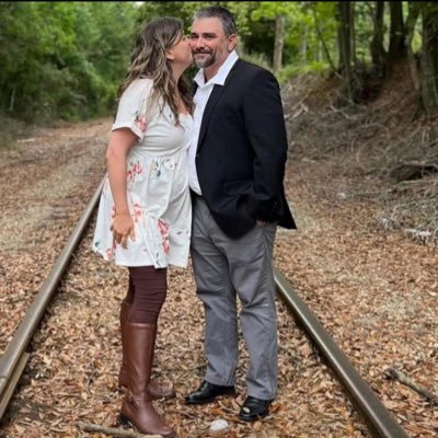 AuburnMilton's profile picture. X needs help