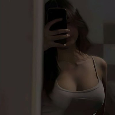 roserulyroui's profile picture. 🔜 DMส่งรูปทุกครั้งคะ 🫶🏻 🍏 ppsws2211