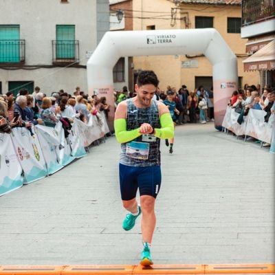 Solo es asfalto no podrá conmigo
🏃🏻♂️🏃🏻♂️10km: 49:22
🏃🏻♂️🏃🏻♂️21km: 1:57:43