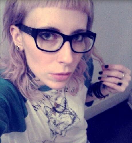 sara_phim's profile picture. just a girl